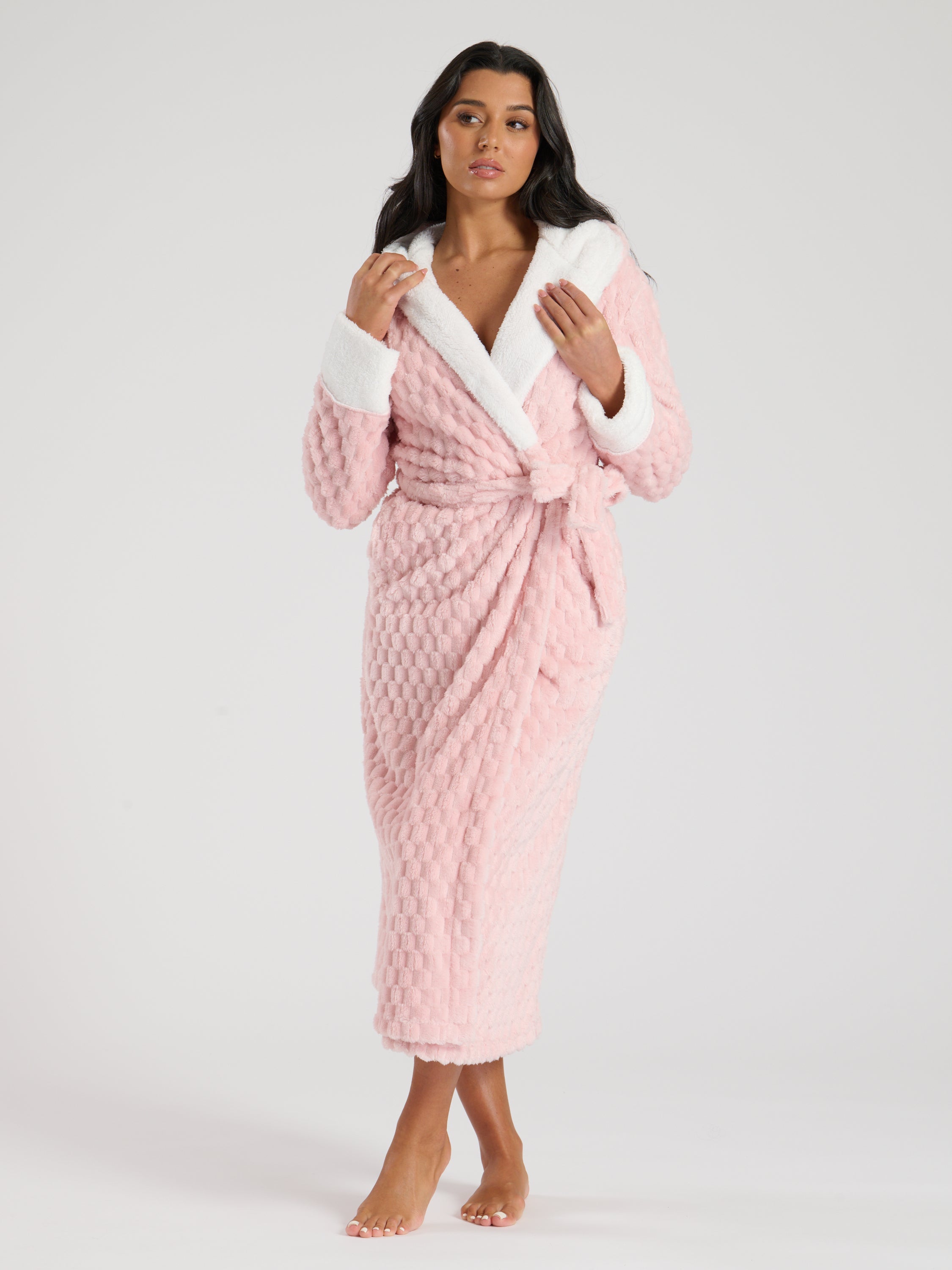 Geometric luxury fleece hooded maxi dressing gown in pink