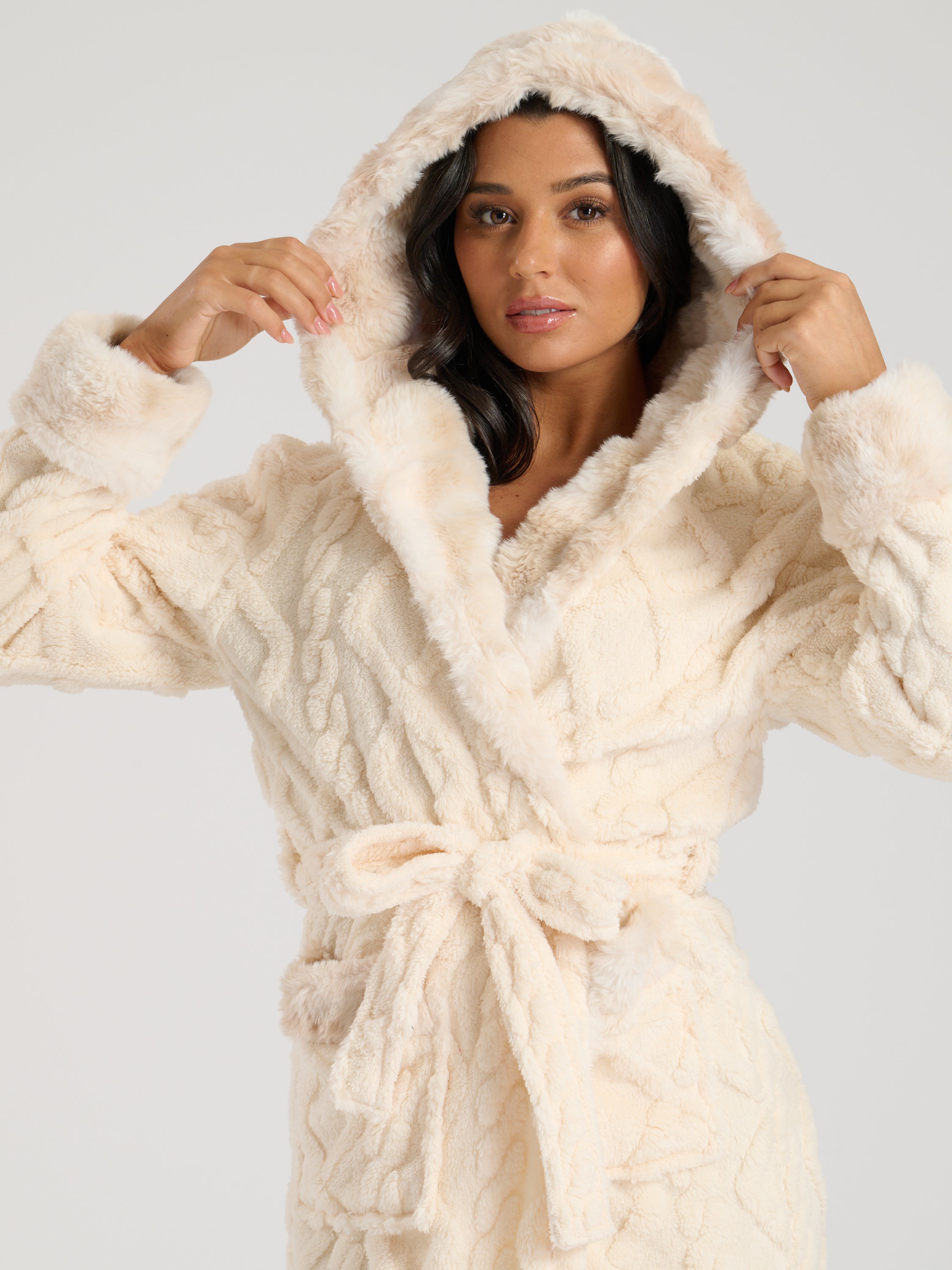 The Opulence Dressing Gown With Faux Fur Detail – Loungeable